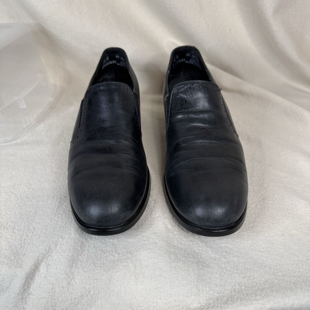 Munro black leather loafers Women's‎ size 8.5 N